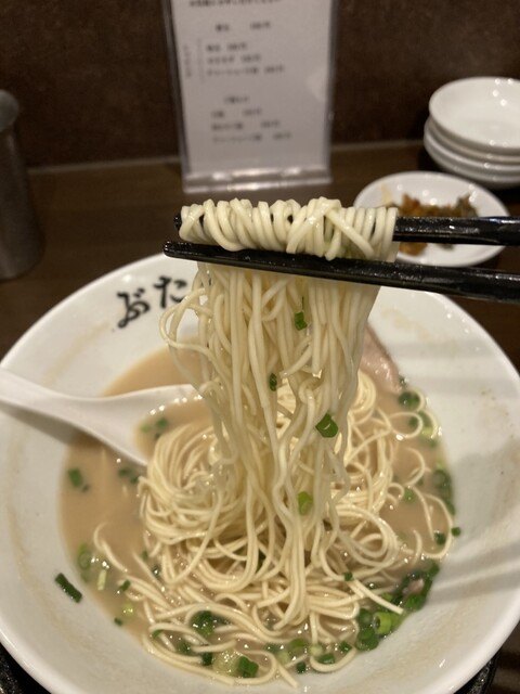 Thin Hakata noodles